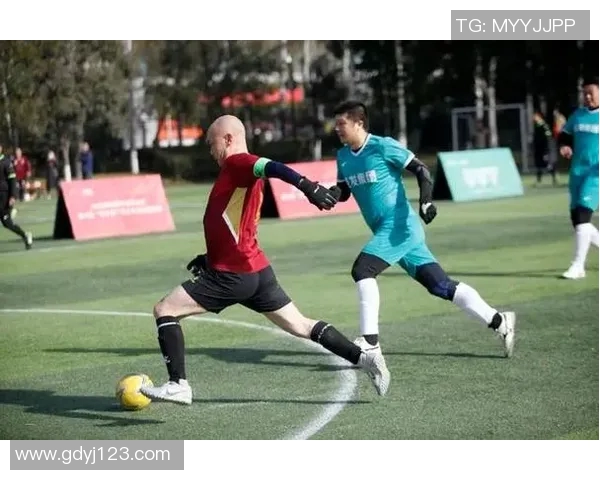 杭州网球队速度之争引发热议网球界的公平与竞技精神探讨